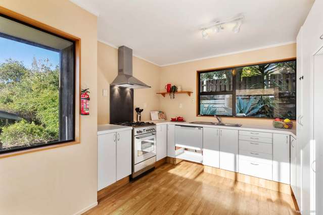 2/36 Regency Place Sunnynook_3