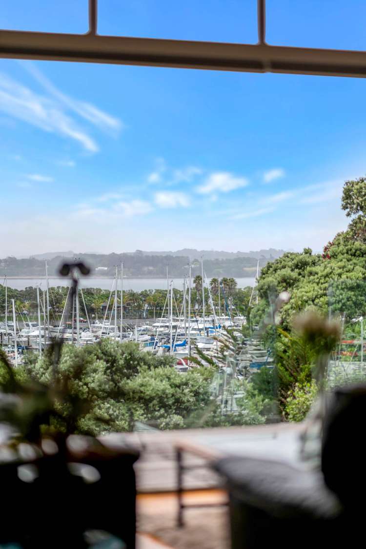 81 Pine Harbour Parade Beachlands_31