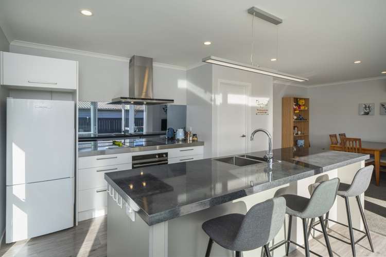 6 Carmello Grove Richmond_6