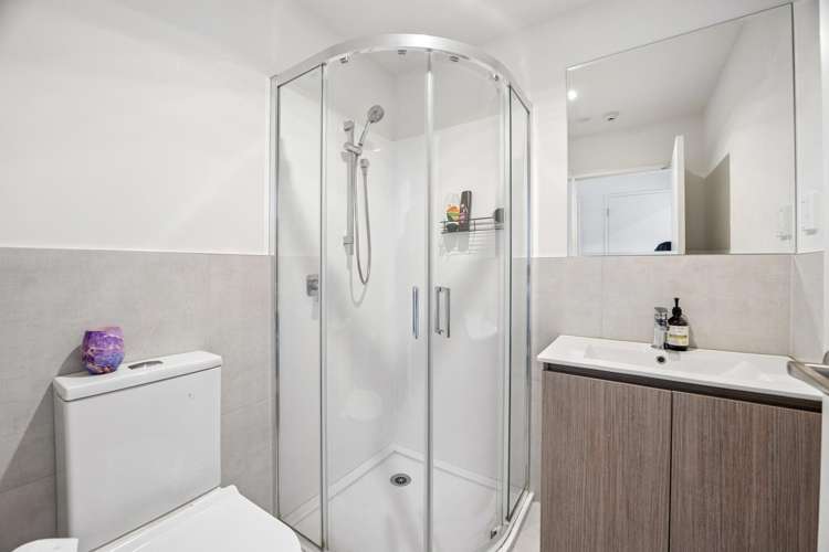 17/18 Hewlett Road Massey_11