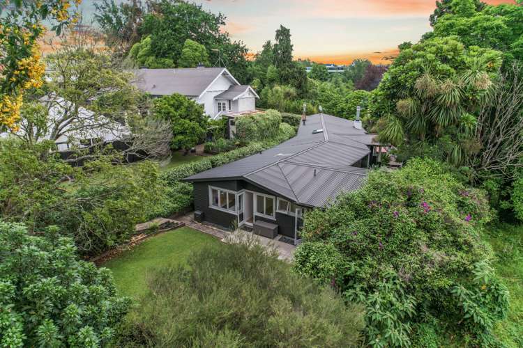 54 Memorial Drive Hamilton East_24