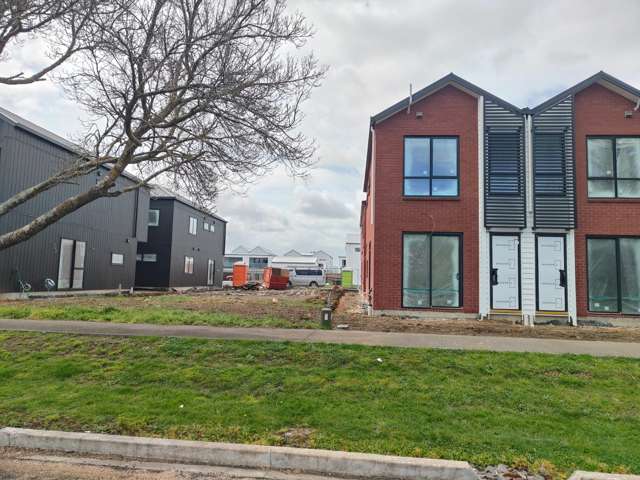 31D & 31E Burberry Road Drury_1