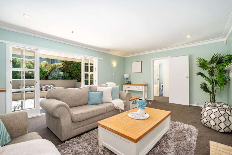 22 Freemans Way Pinehaven_2