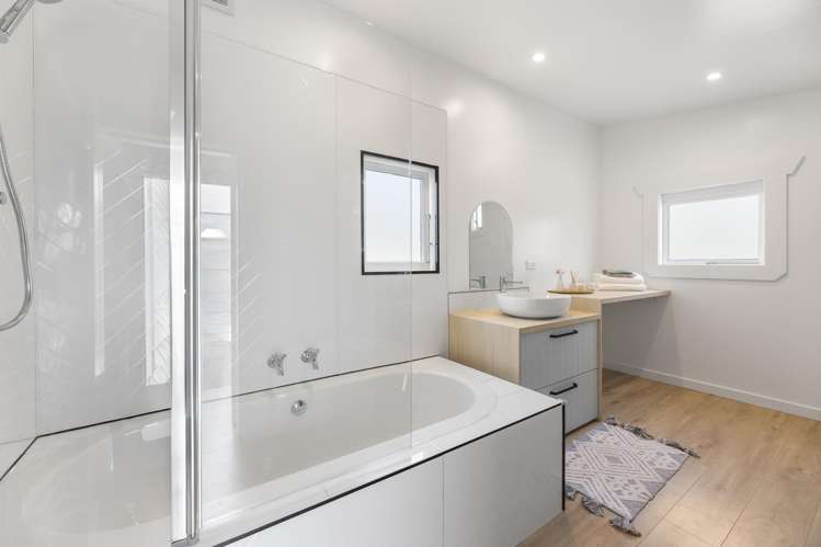 10 Pretoria Avenue Saint Clair_17