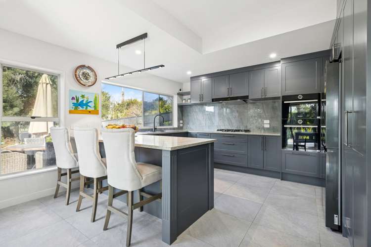 16 Almond Grove Greenhithe_7