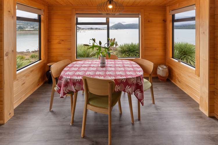 127 Queen Charlotte Drive Havelock_9