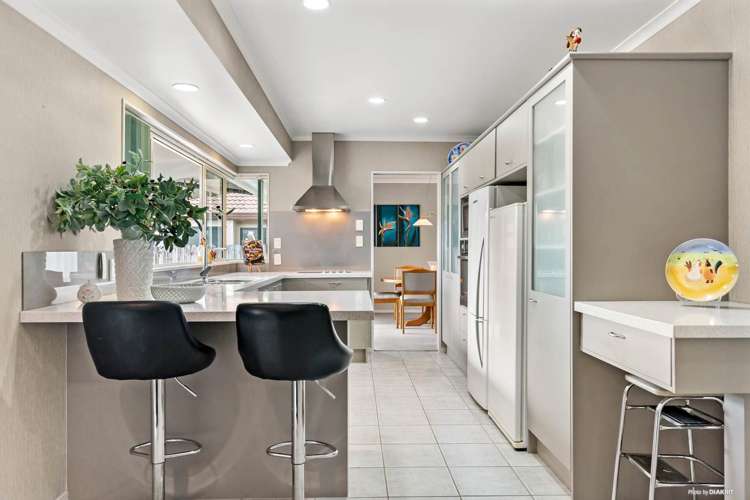 19 Newinn Crescent East Tamaki Heights_7