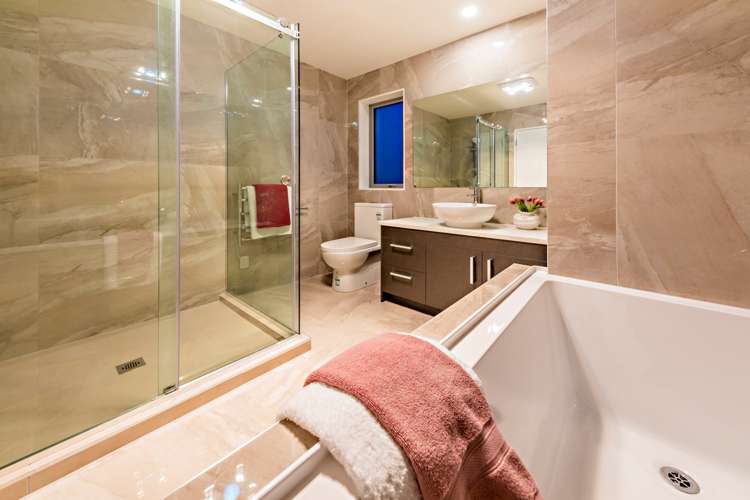 38 Pate Crescent Favona_16