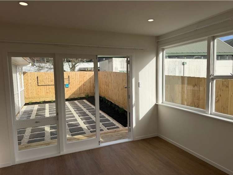 5b Levesque Street Birkdale_13