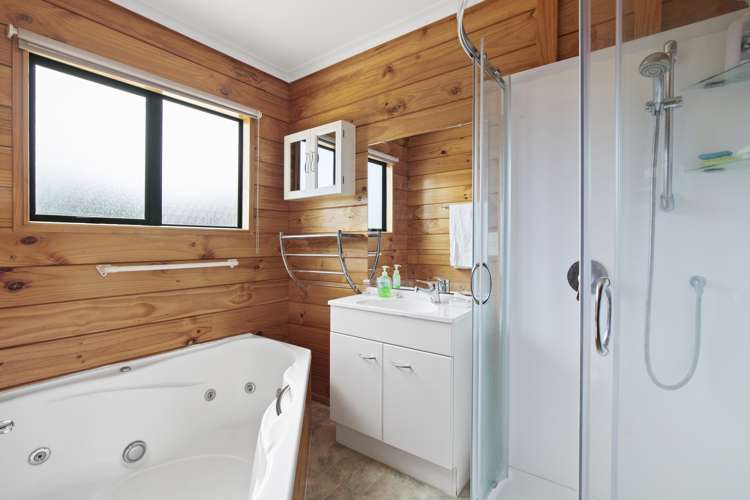 135 Kitchener Road Waiuku_11