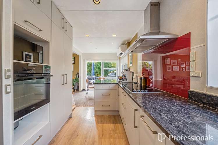 37 Petrie Street Wainuiomata_4