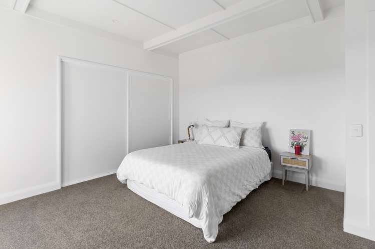 6 Hertnon Street West End_9