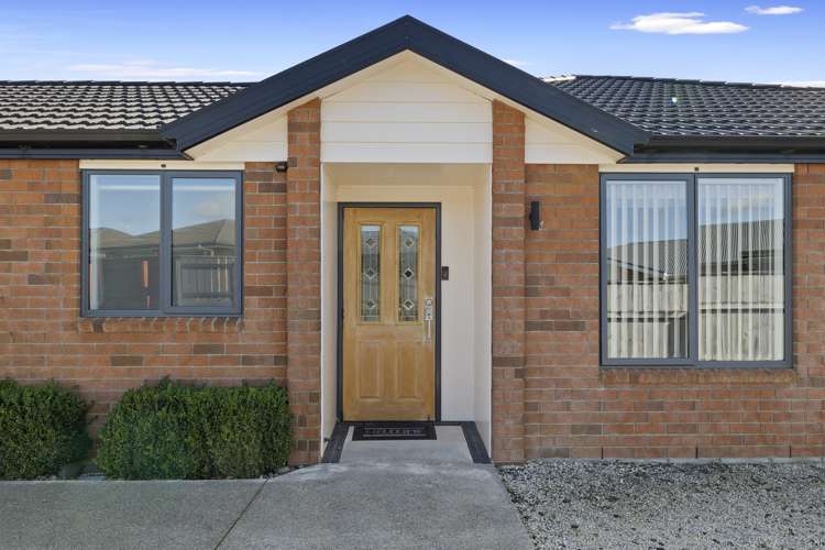 5b James Drive Bell Block_2