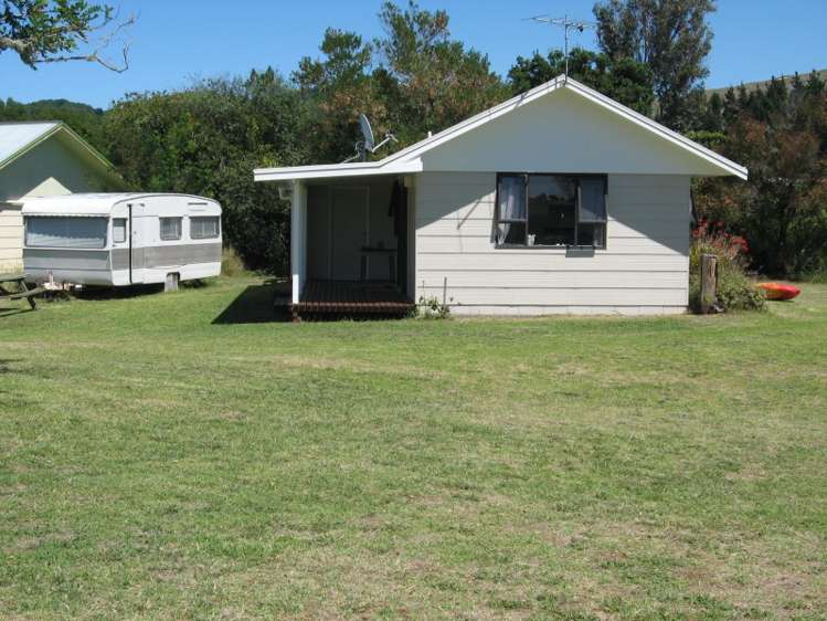 87 Ymca Road Mahia_7
