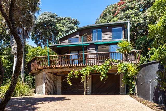 79 Garden Road Piha_1