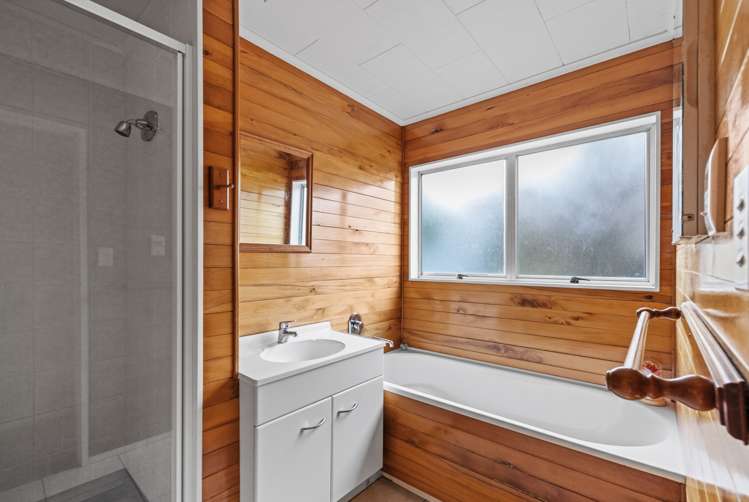 8 Jeffares Place Taradale_6