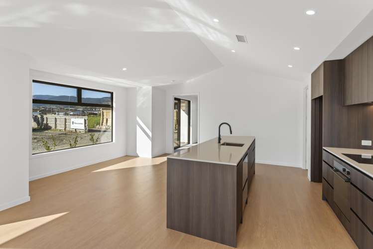 21 Greenway Crescent Richmond_12