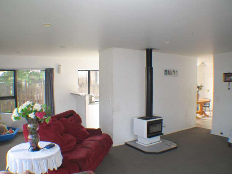 84 Burundi Avenue Clendon Park_4