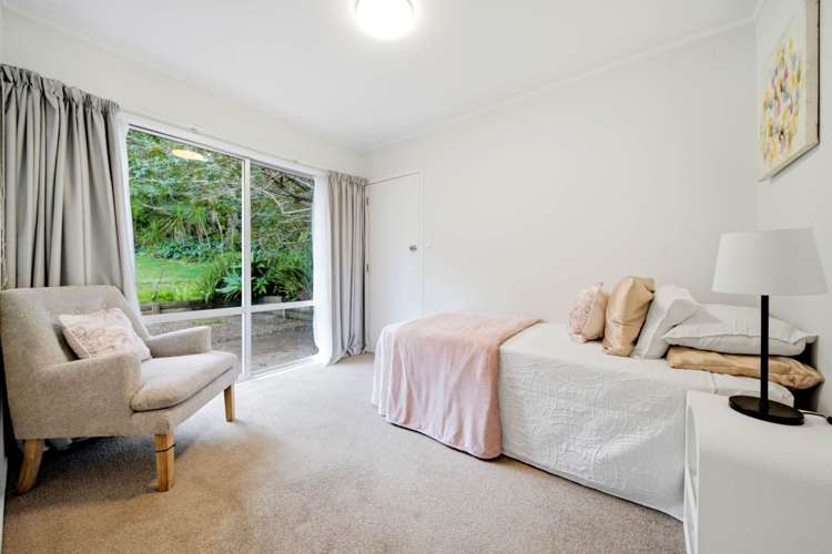 70 Ravenwood Drive Forrest Hill_11