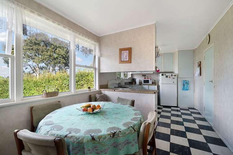 23 Buscomb Avenue Henderson_13