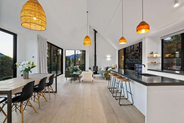 1 Torridon Court Jacks Point_17