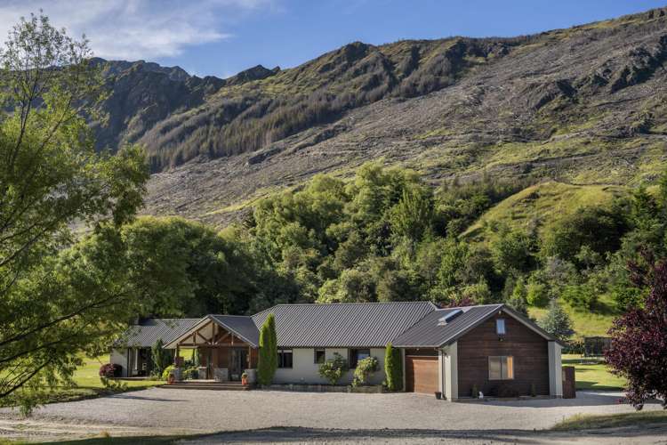 833 Malaghans Road_1