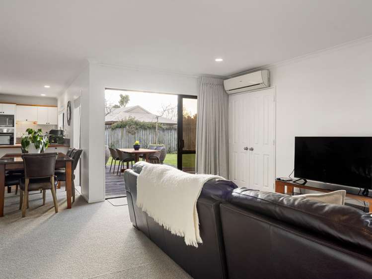 64 Bouverie Crescent Flagstaff_7
