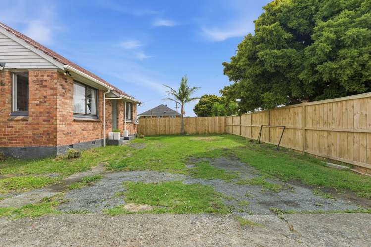 24 Parkinson Avenue Mount Roskill_18
