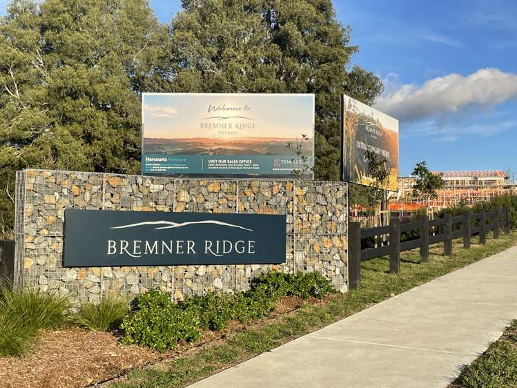 31 Meadowridge Drive Flat Bush_1