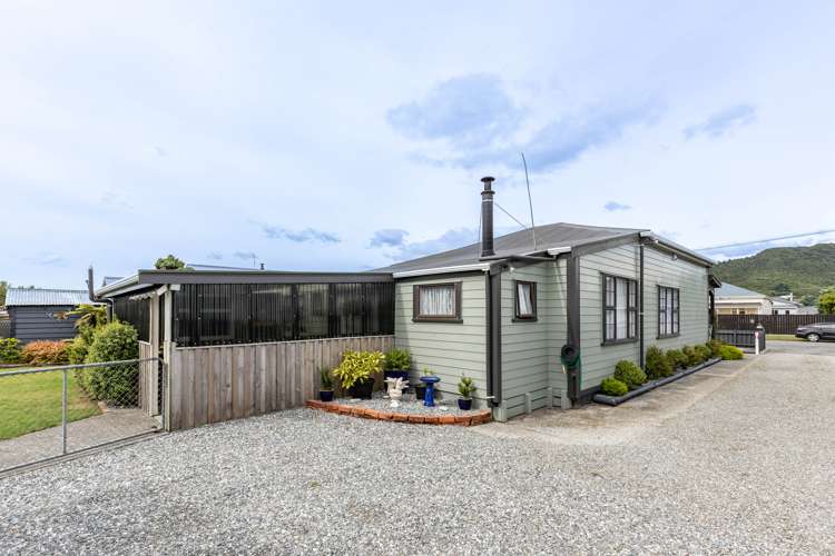 58 Blake Street Blaketown_21