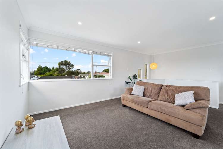 102 Tirimoana Road Te Atatu South_18