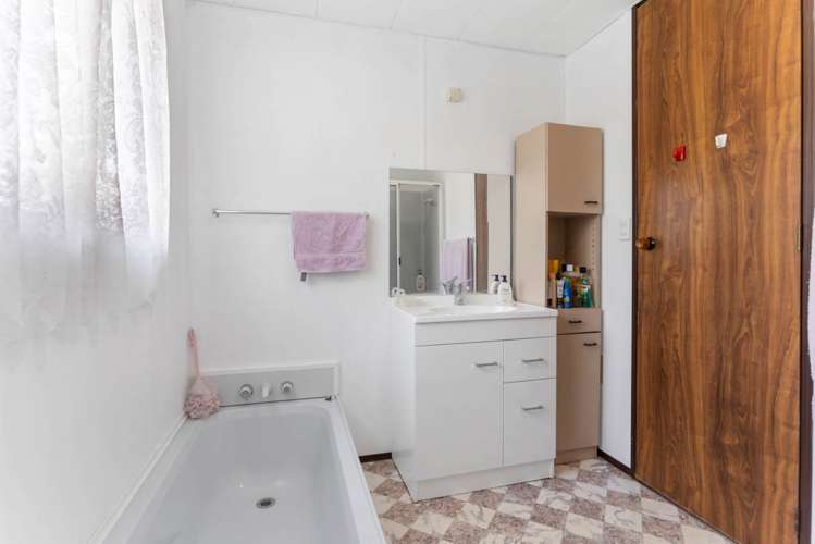 39 Kelman Road Kelston_7