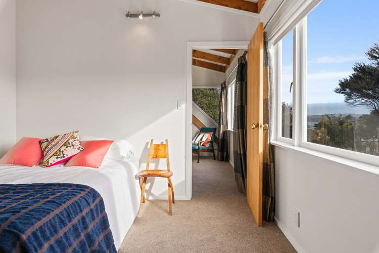 94 Kauri Point Road Laingholm_20