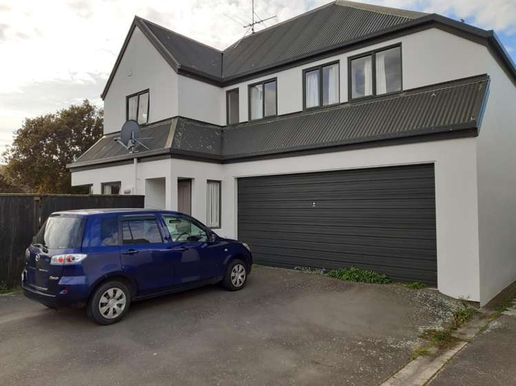 74 Mandeville Street 10211_1