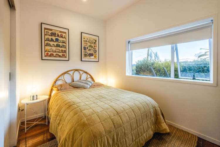 36 Ocean Road Surfdale_19