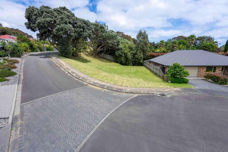 7 Fairway Oaks Drive Waikanae Beach_11