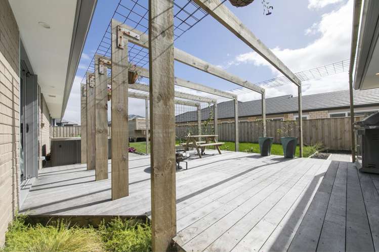 55 Pohutukawa Parade Riverhead_2