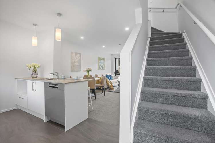 4/10 Shamrock Lane Te Atatu Peninsula_18