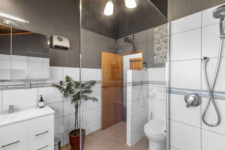 24 Mackay Crescent Waihou_14