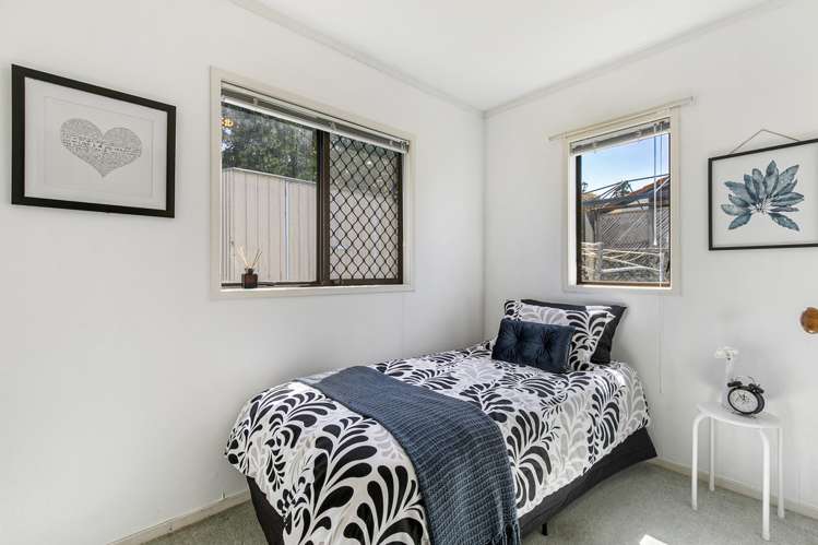 2/9 Valhalla Drive Beach Haven_6