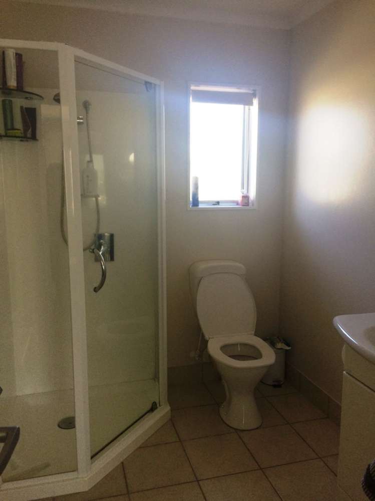 38/1 Piriti Drive Te Atatu Peninsula_7