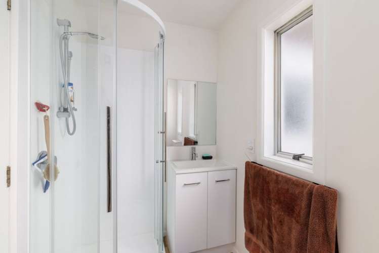 6/8 Lane Street Woolston_7