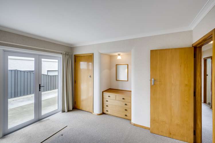 18 The Esplanade Westshore_12