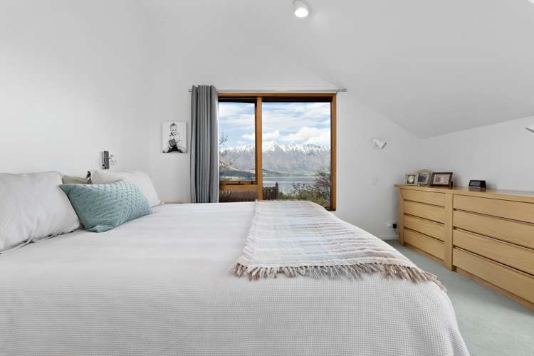 26 Mckerrow Place Fernhill/Sunshine Bay_24