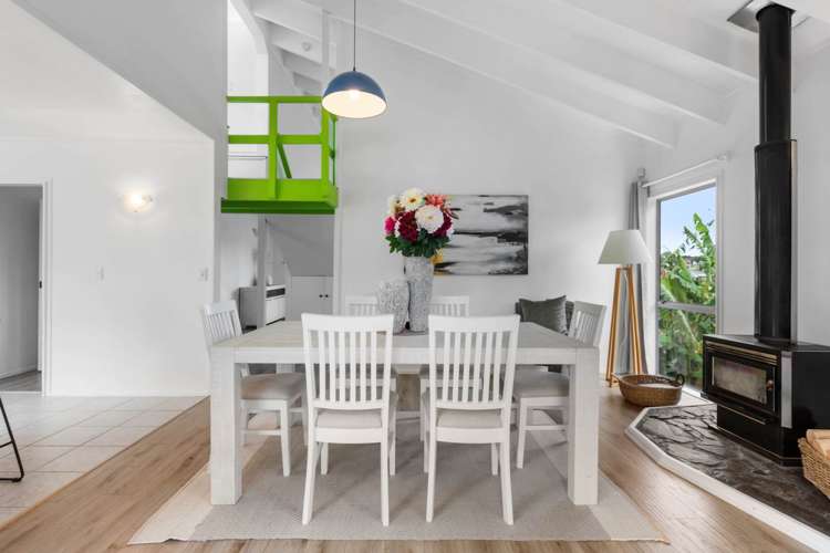 8 Wiriana Place Stanmore Bay_6