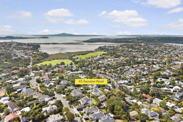 Timeless Remuera Bungalow with Stunning Views