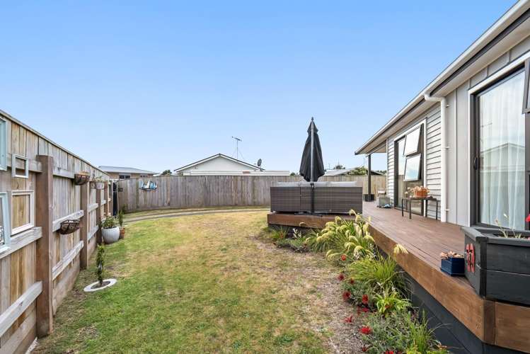 1 Colenso Place ōtaki Beach_17