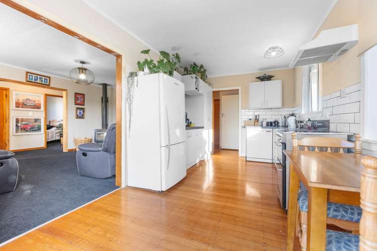 16 Cumming Street Okato_5