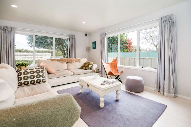 10 Anna Lane Raureka_3