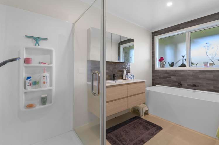 21 Kohekohe Drive Owhata_12